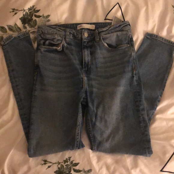 ZARA • high-rise skinny jeans - Picture 3 of 8